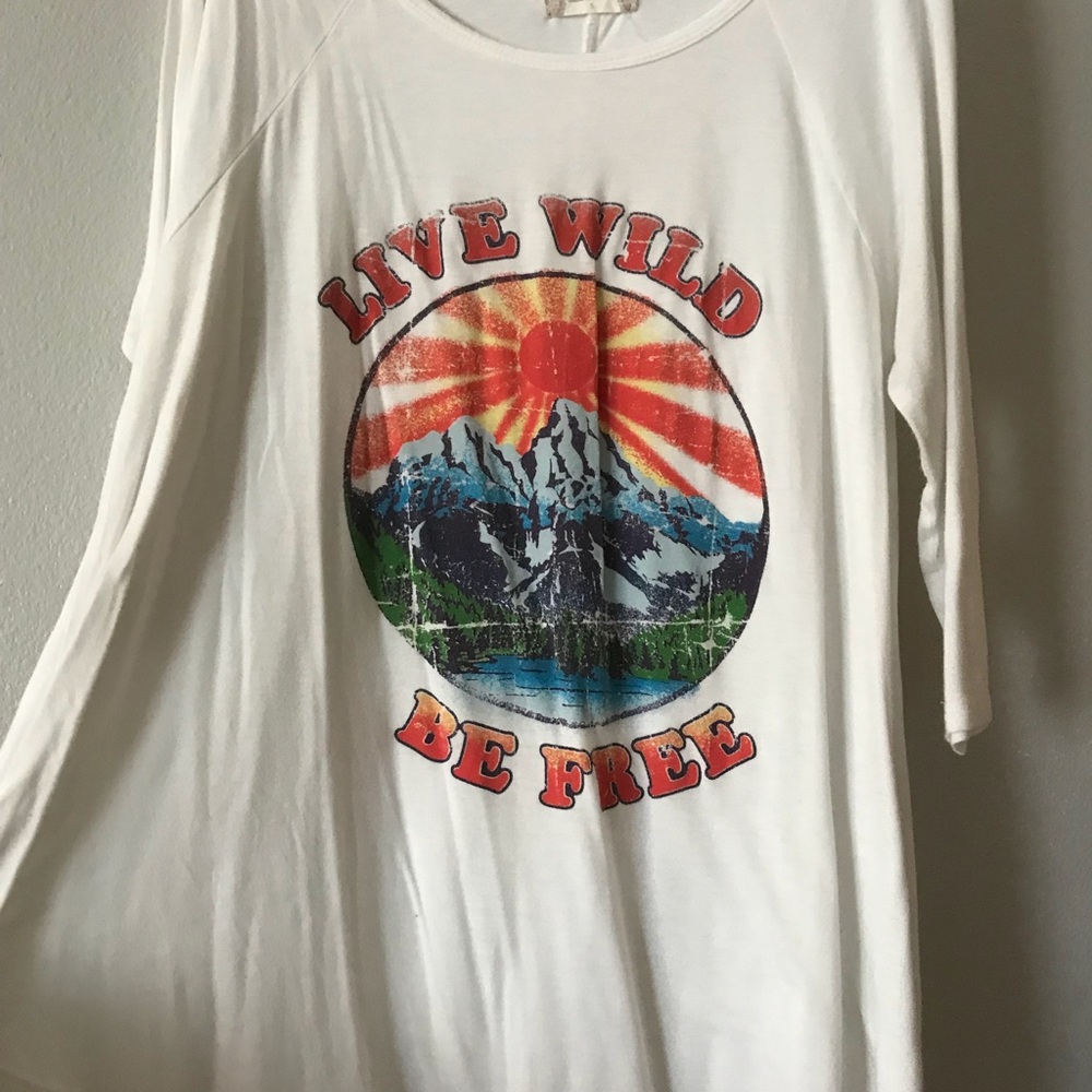 long sleeve t-shirt